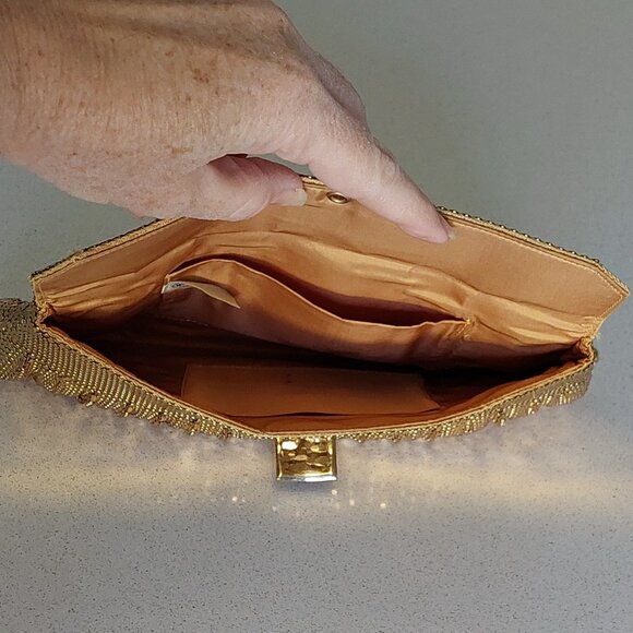 Whiting & Davis Vintage Gold Mesh Special Occasion Clutch Purse - Picture 7 of 16